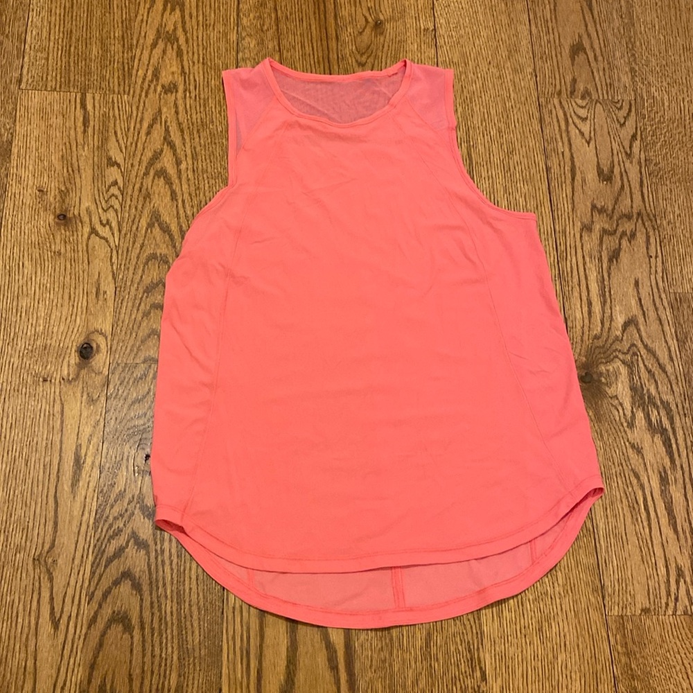Lululemon Pink Tank in perfect condition!